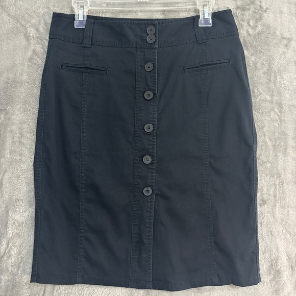 LOFT Dresses & Skirts - Ann Taylor Loft Pencil Knee Length Skirt Sz 6 Black Button Down Preppy Career